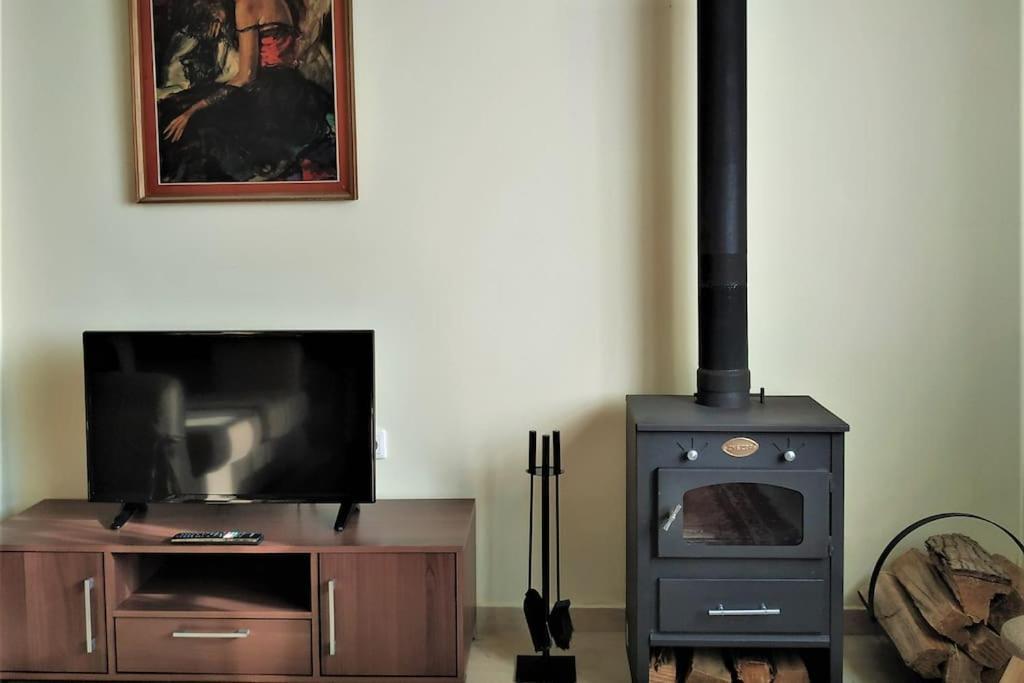 Apartmán Deppy'S House Κοντά Στα Λουτρά Πόζαρ Chrysi Exteriér fotografie