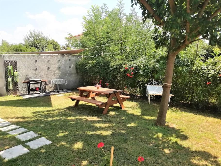 Apartmán Deppy'S House Κοντά Στα Λουτρά Πόζαρ Chrysi Exteriér fotografie